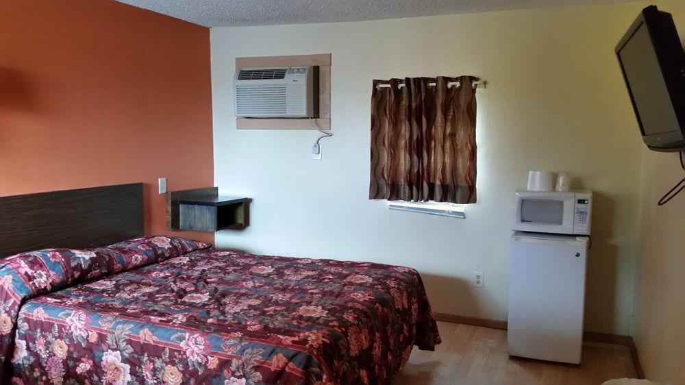 Mustang Motel Джиллетт Экстерьер фото